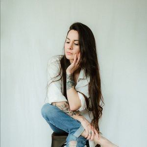 Meet your Posher, Raelee